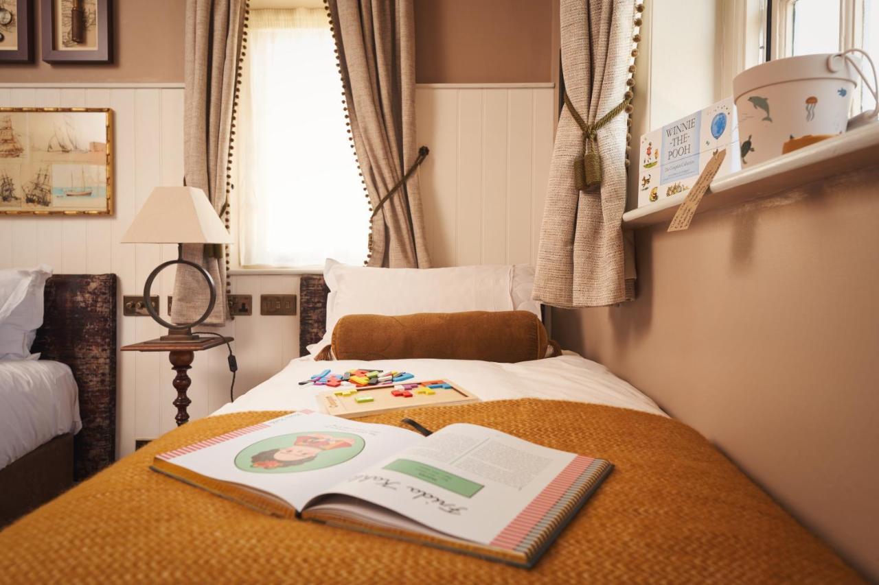 The Rising Sun Hotel Сент Моуес Екстериор снимка